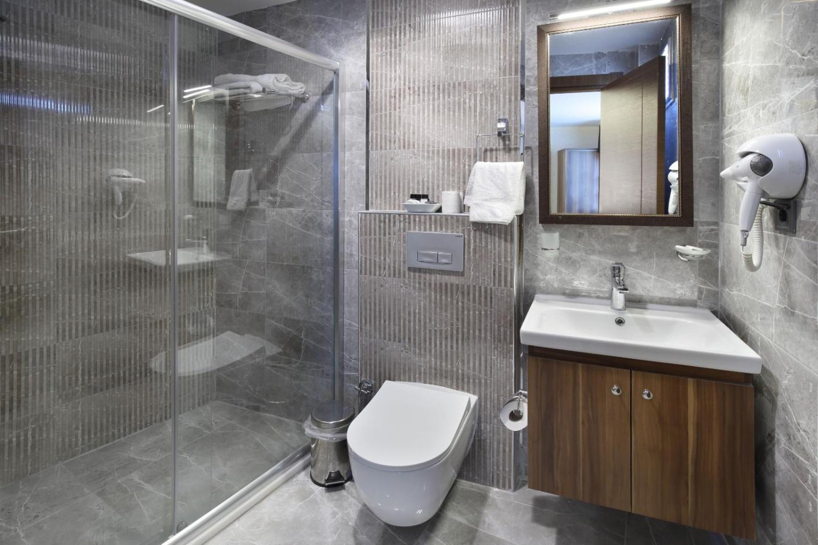 Adana Taskoeprue Hotel Luaran gambar